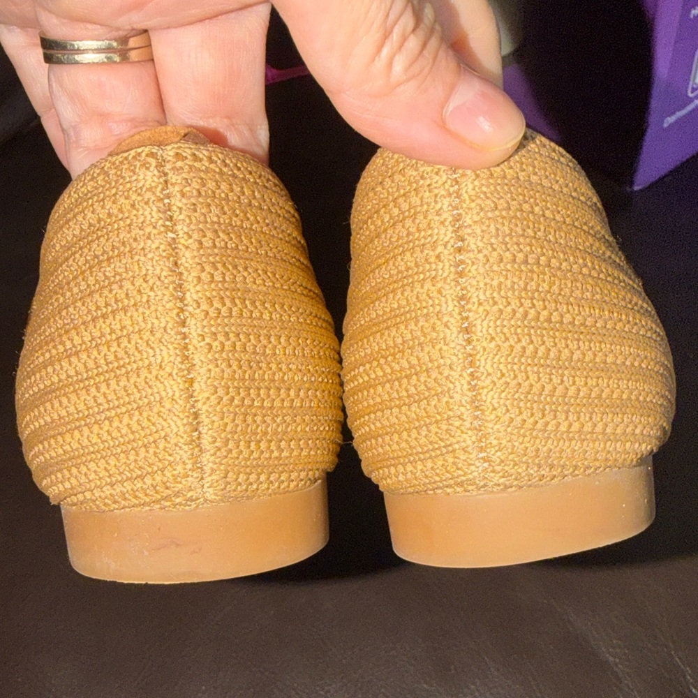 VIVAIA Women's Pointed D'Orsay Flats in Tan Knit - Picture 4 of 8